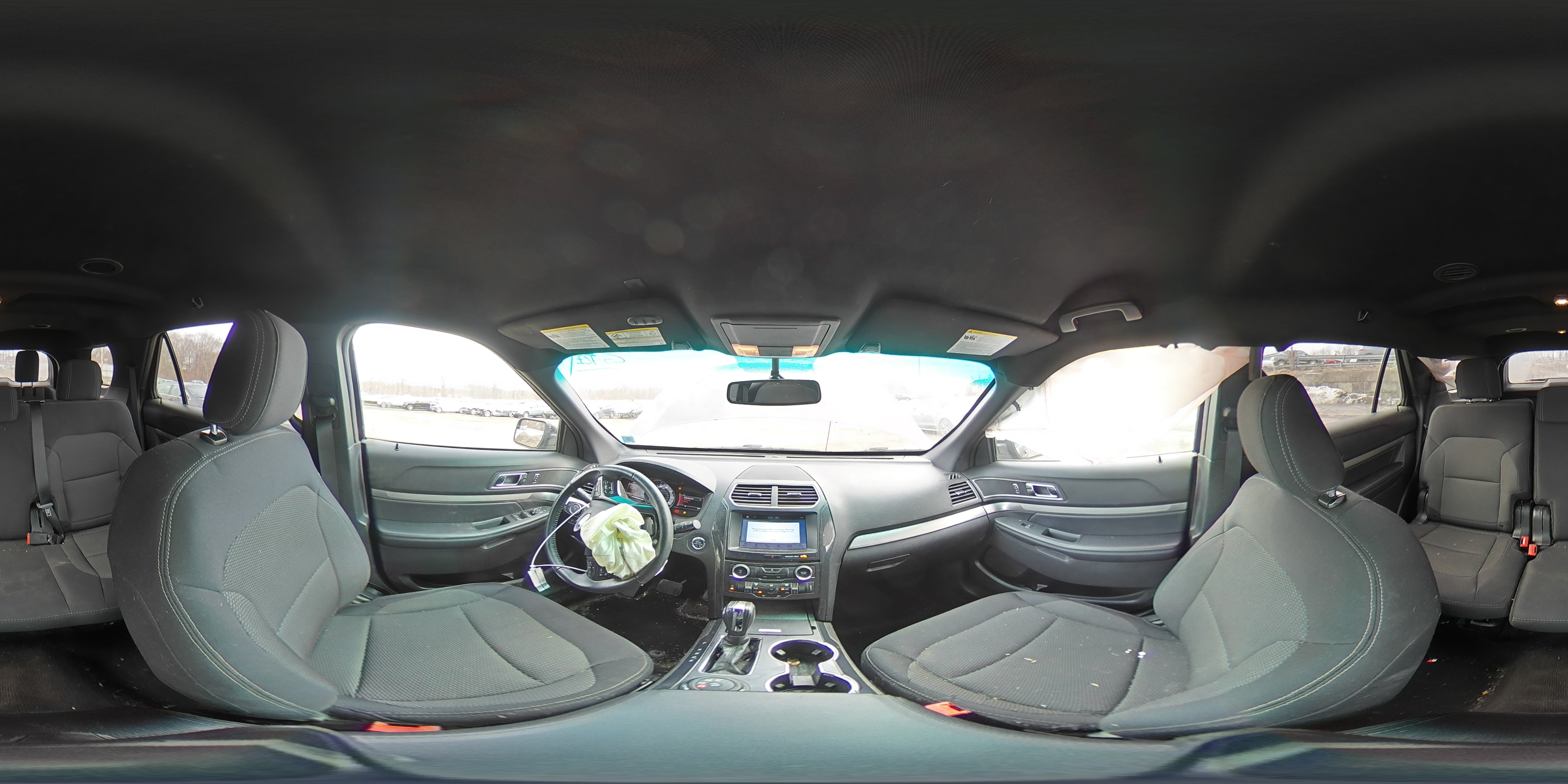 2018 Ford Explorer - Image 13