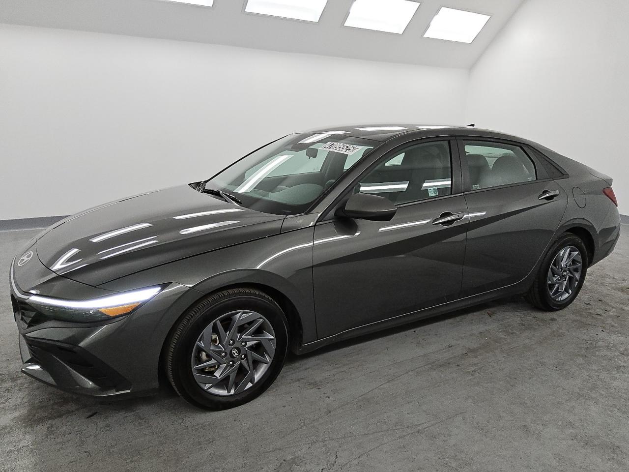 2024 Hyundai Elantra - Image 1