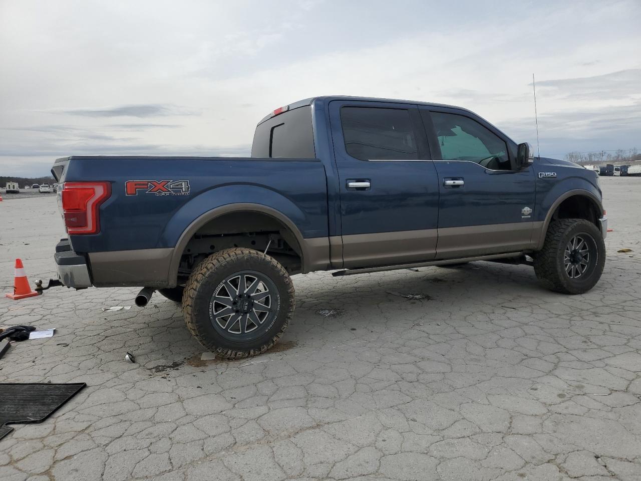 2015 Ford F-150 - Image 3