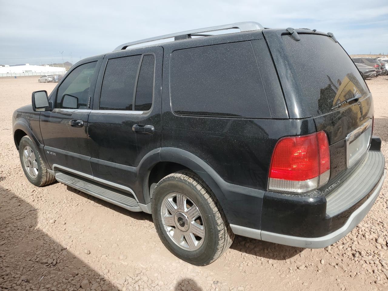 2003 Lincoln Aviator - Image 2