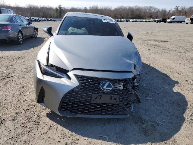  LEXUS IS 2021 Srebrny