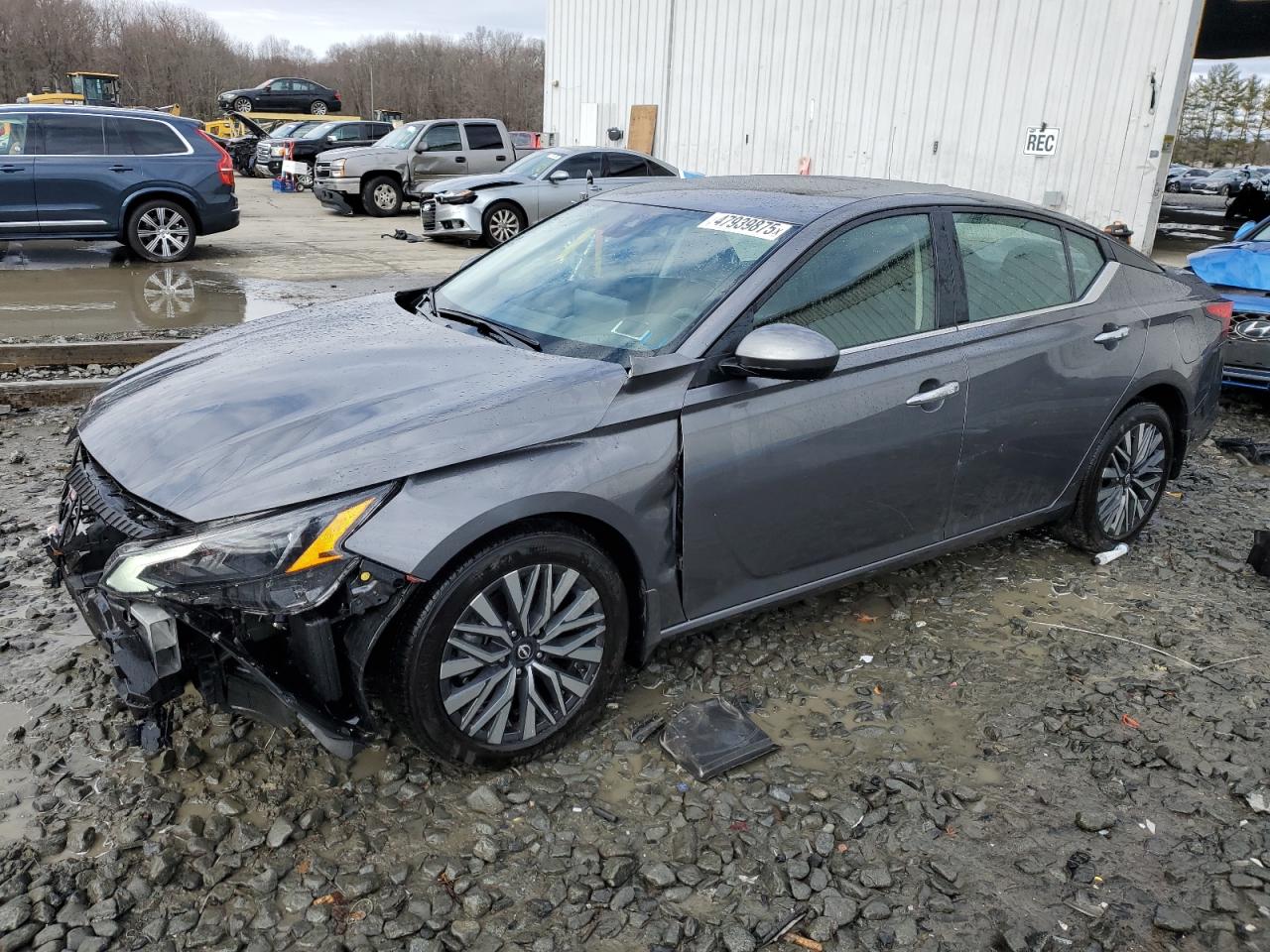 2024 Nissan Altima - Image 1