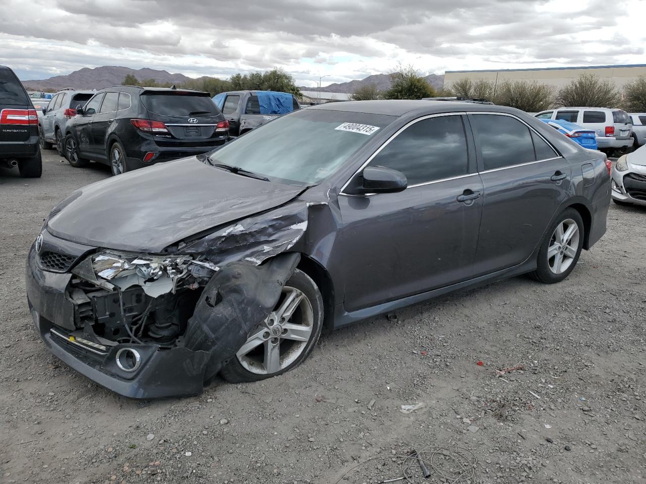 2013 Toyota Camry L продається в Las Vegas, NV - Front End
