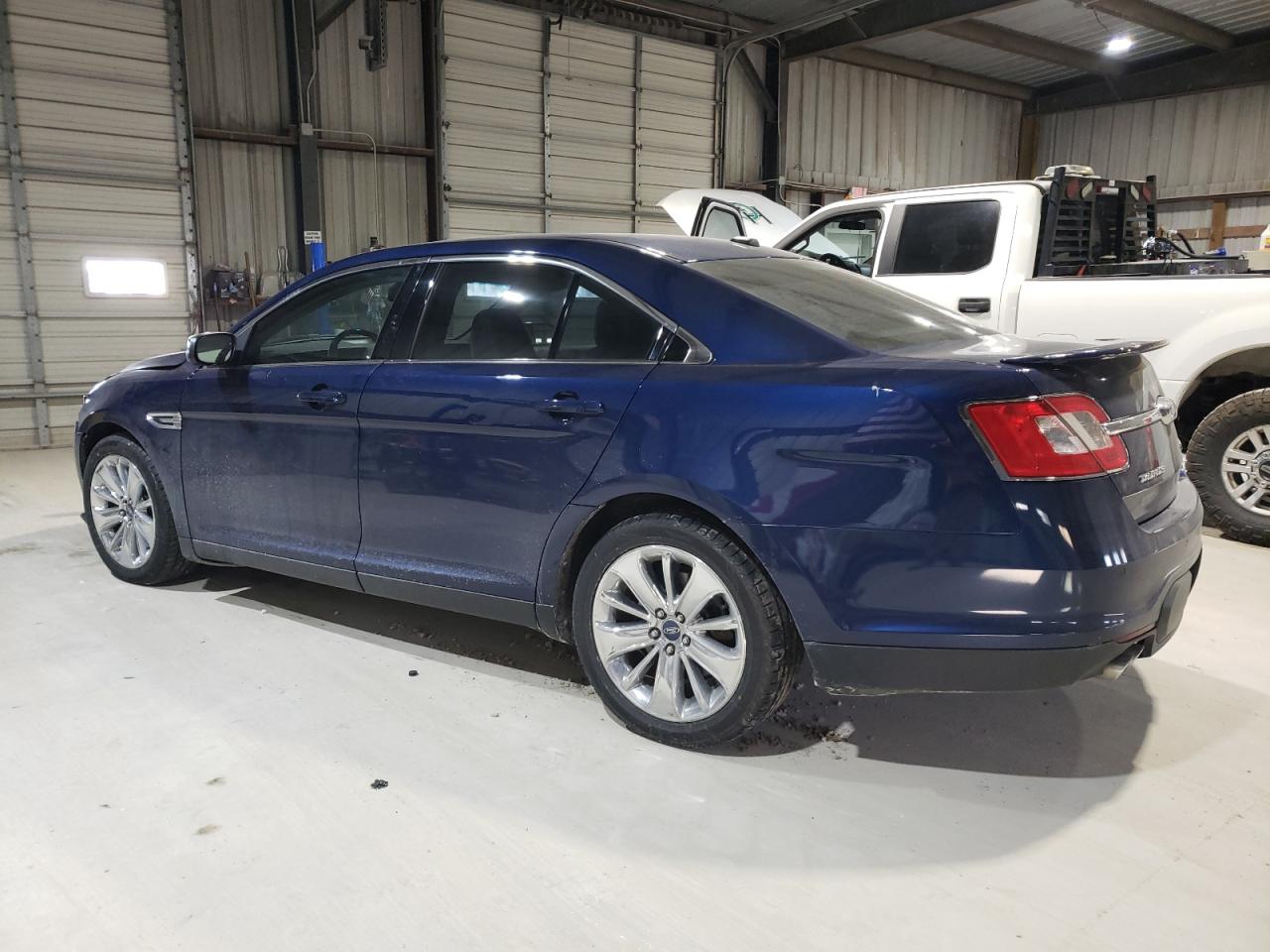2012 Ford Taurus - Image 2