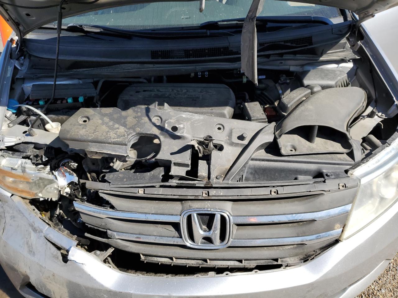 2012 Honda Odyssey - Image 12