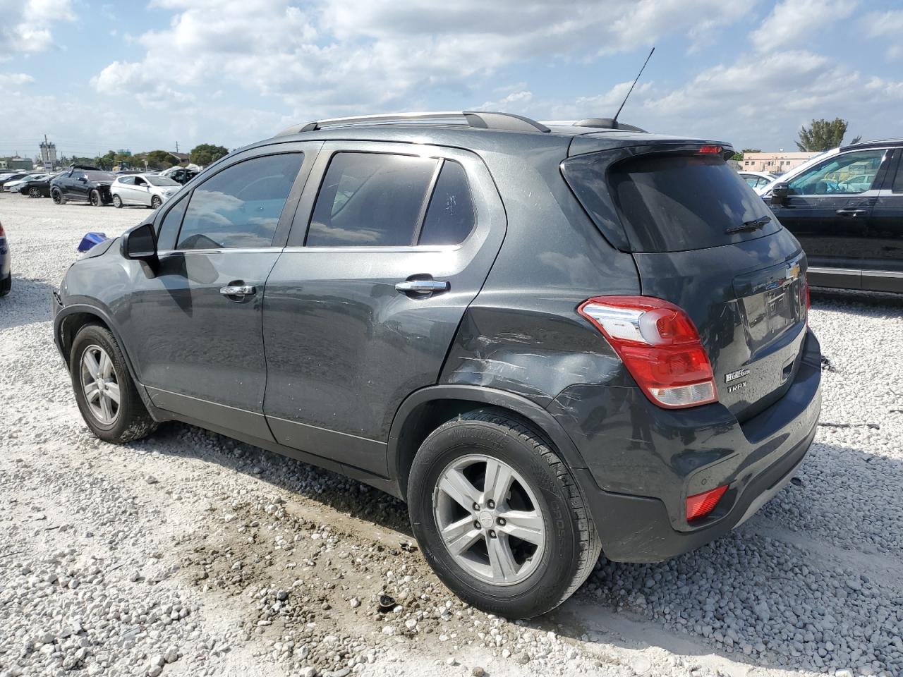 3GNCJLSB3KL326303 CHEVROLET TRAX 2019