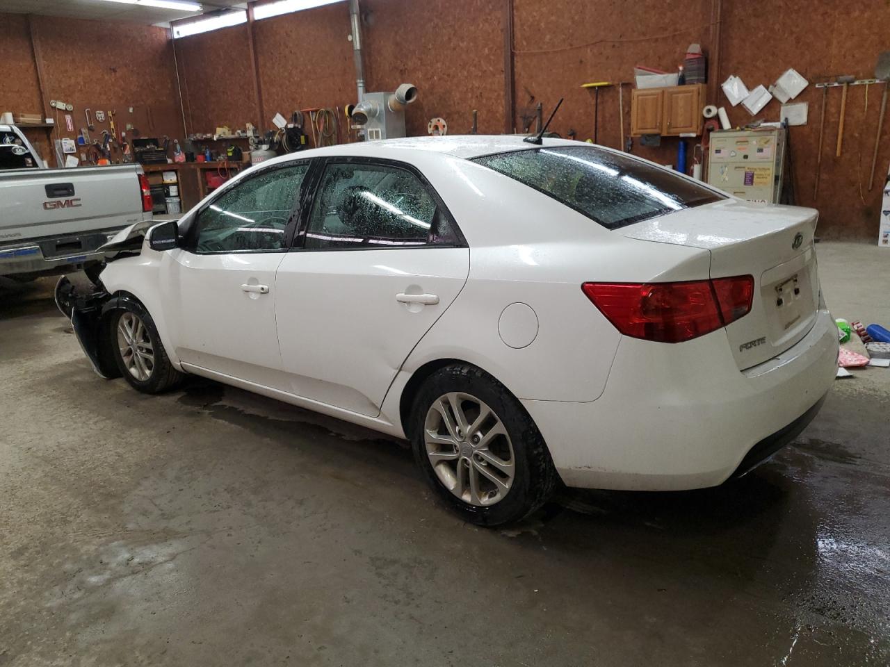 2012 Kia Forte - Image 2