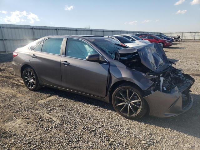  TOYOTA CAMRY 2017 Srebrny
