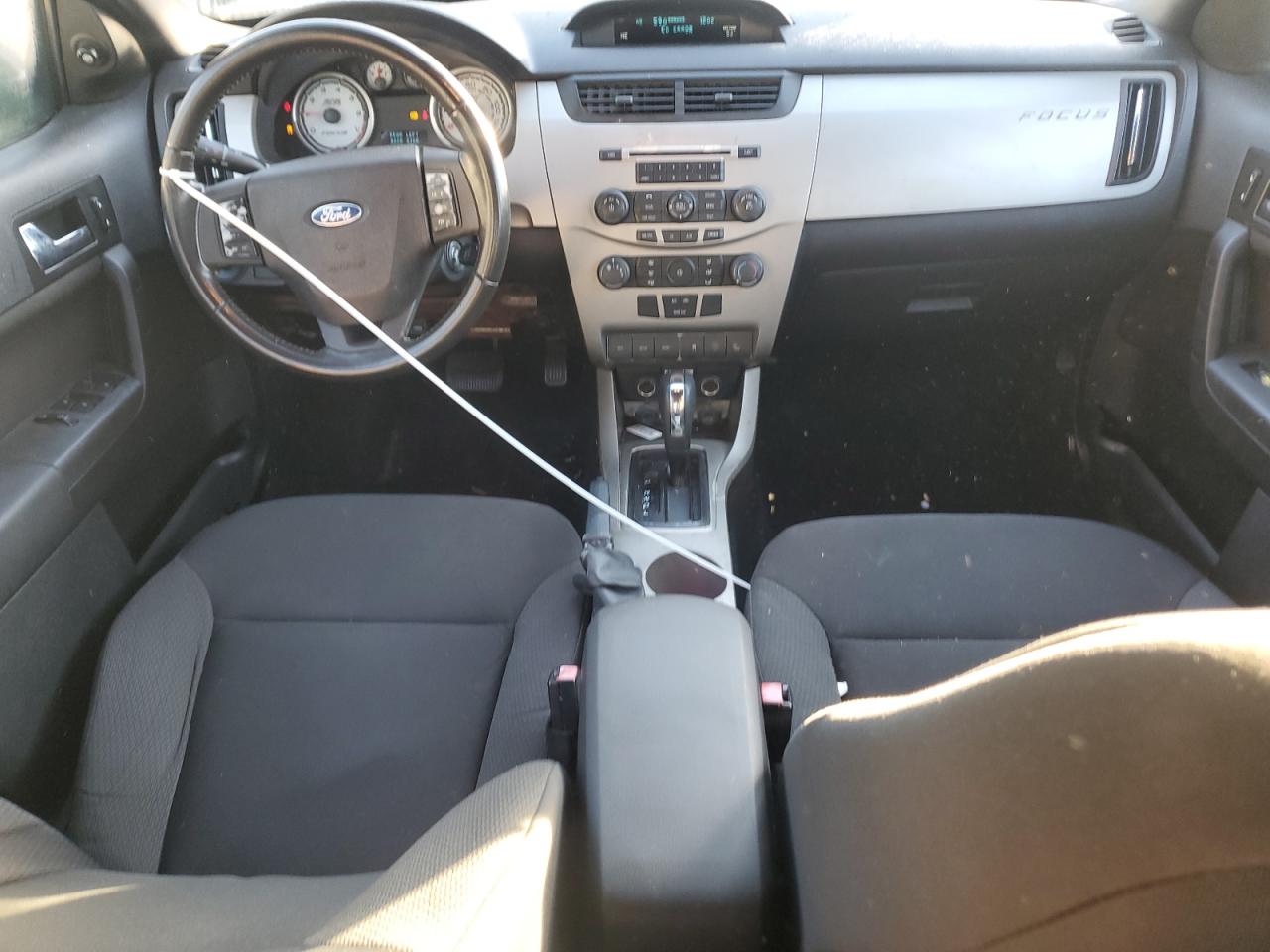 2009 Ford Focus - Image 8