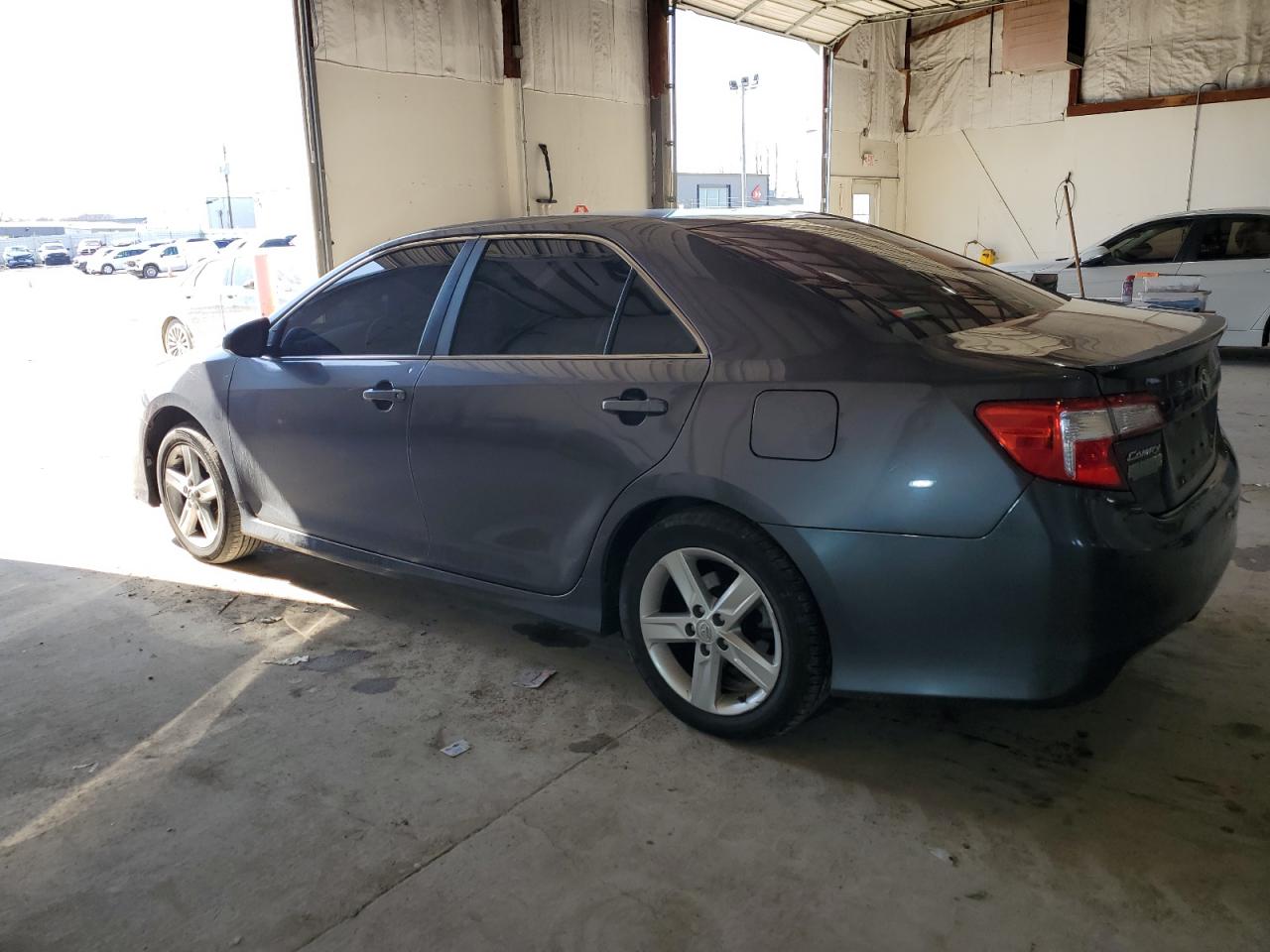 2014 Toyota Camry - Image 2
