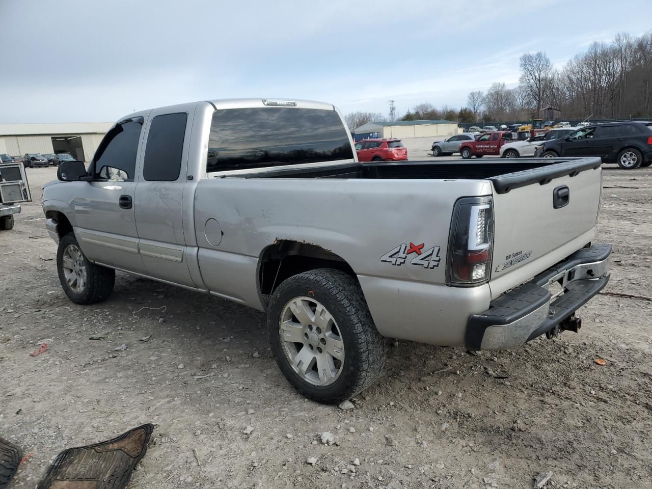 2006 Chevrolet Silverado - Image 2