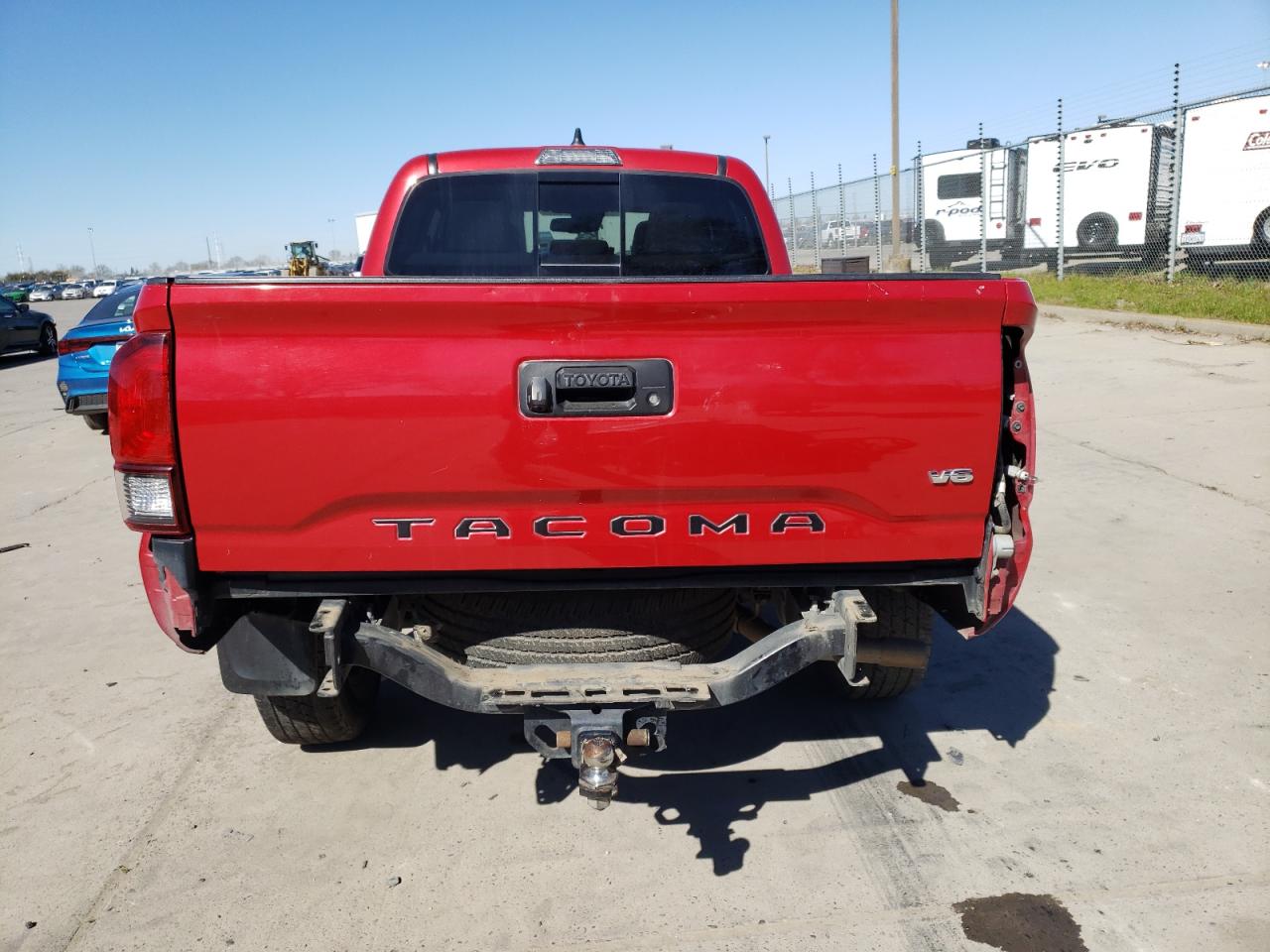 2020 Toyota Tacoma - Image 6