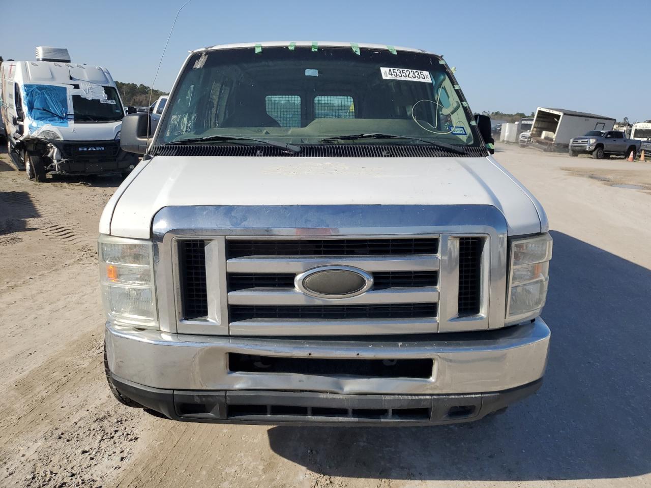 2014 Ford Econoline - Image 5