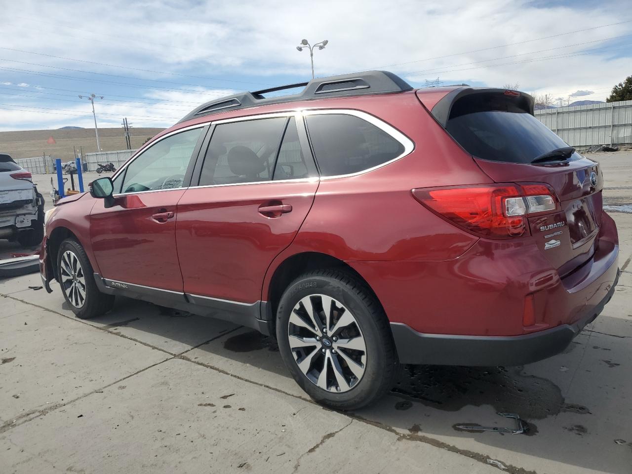 2015 Subaru Outback - Image 2