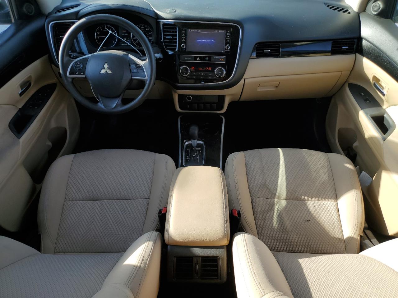 2019 Mitsubishi Outlander - Image 8