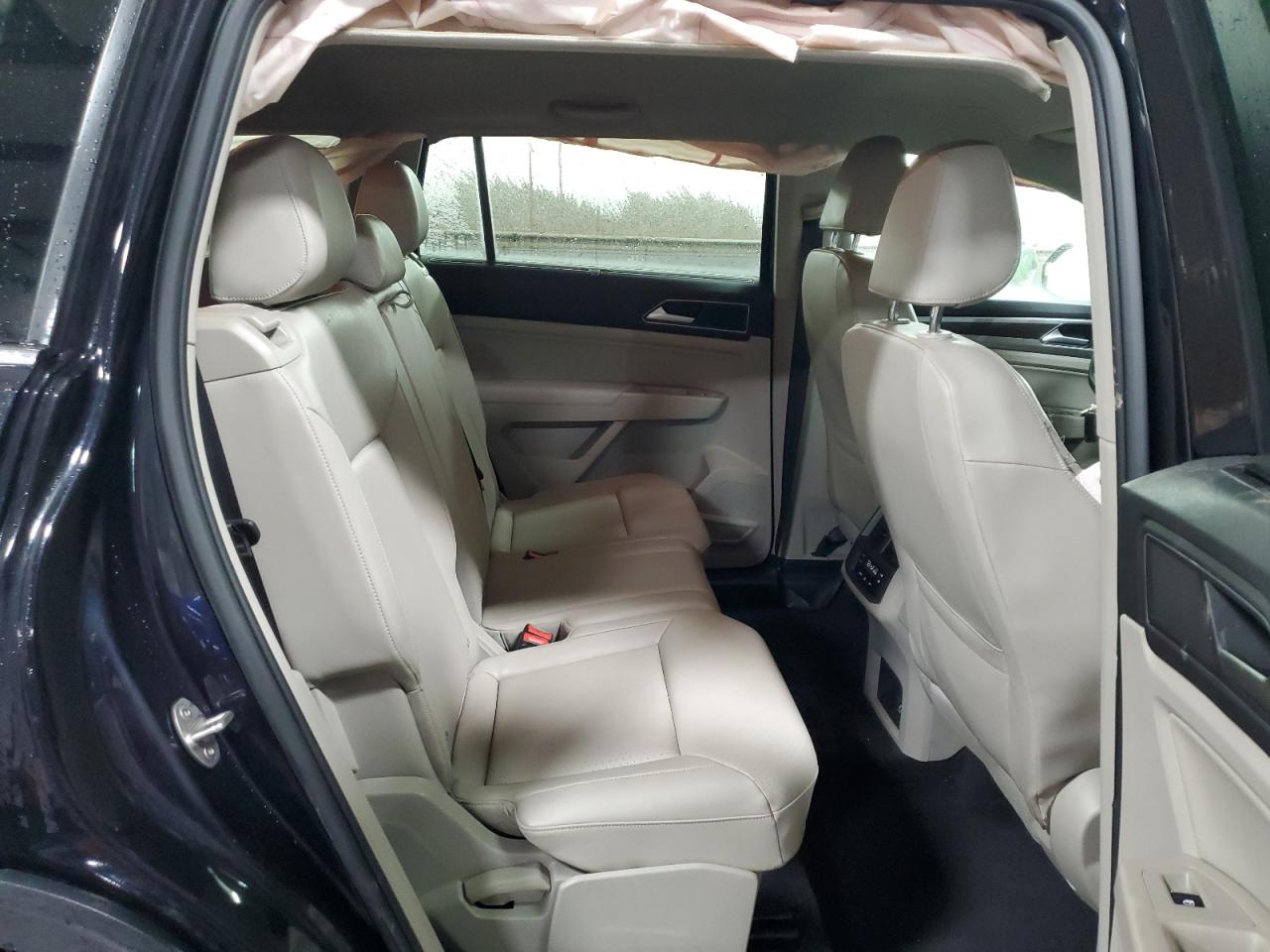 2018 Volkswagen Atlas - Image 11