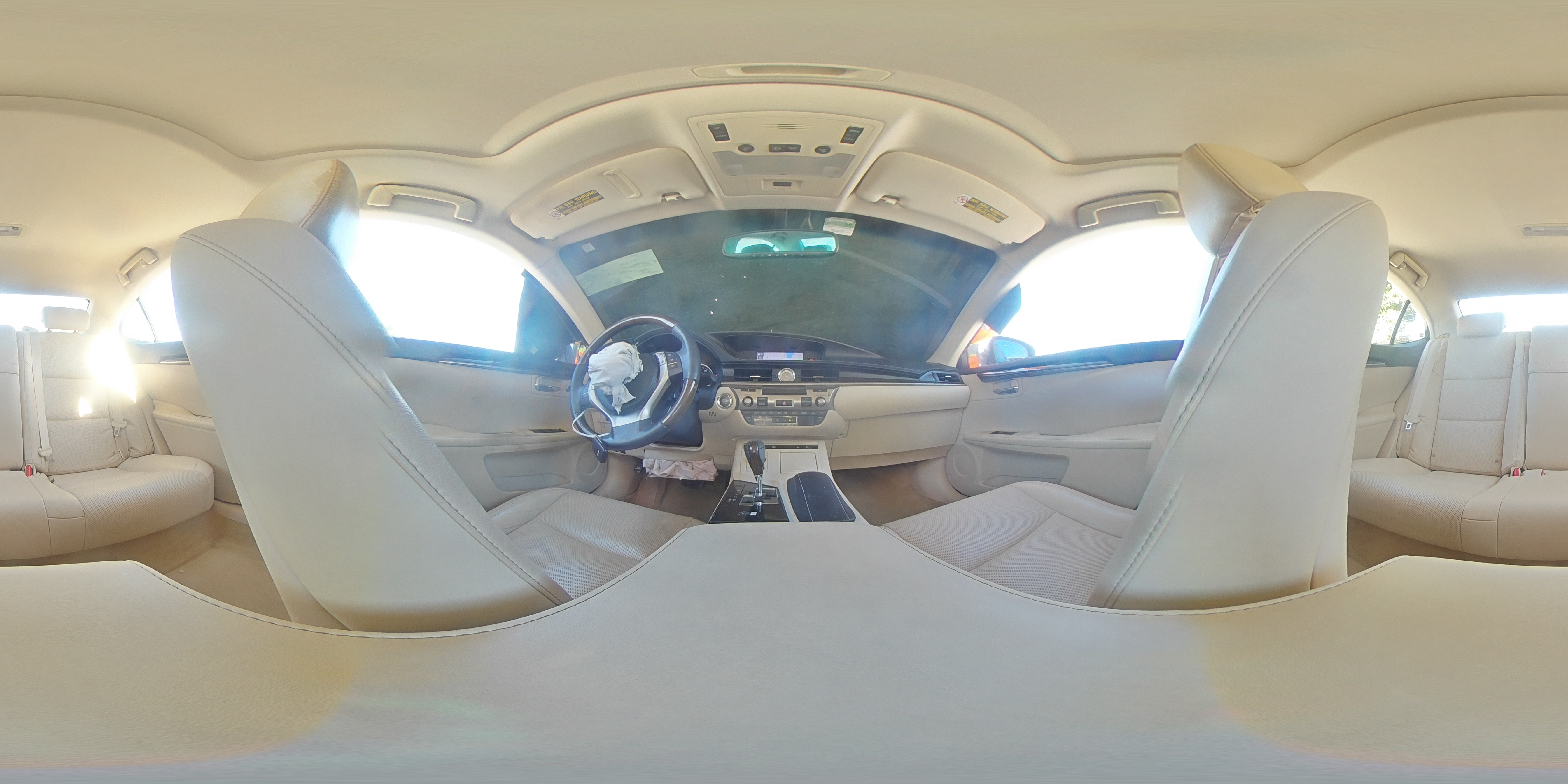 2013 Lexus ES - Image 15
