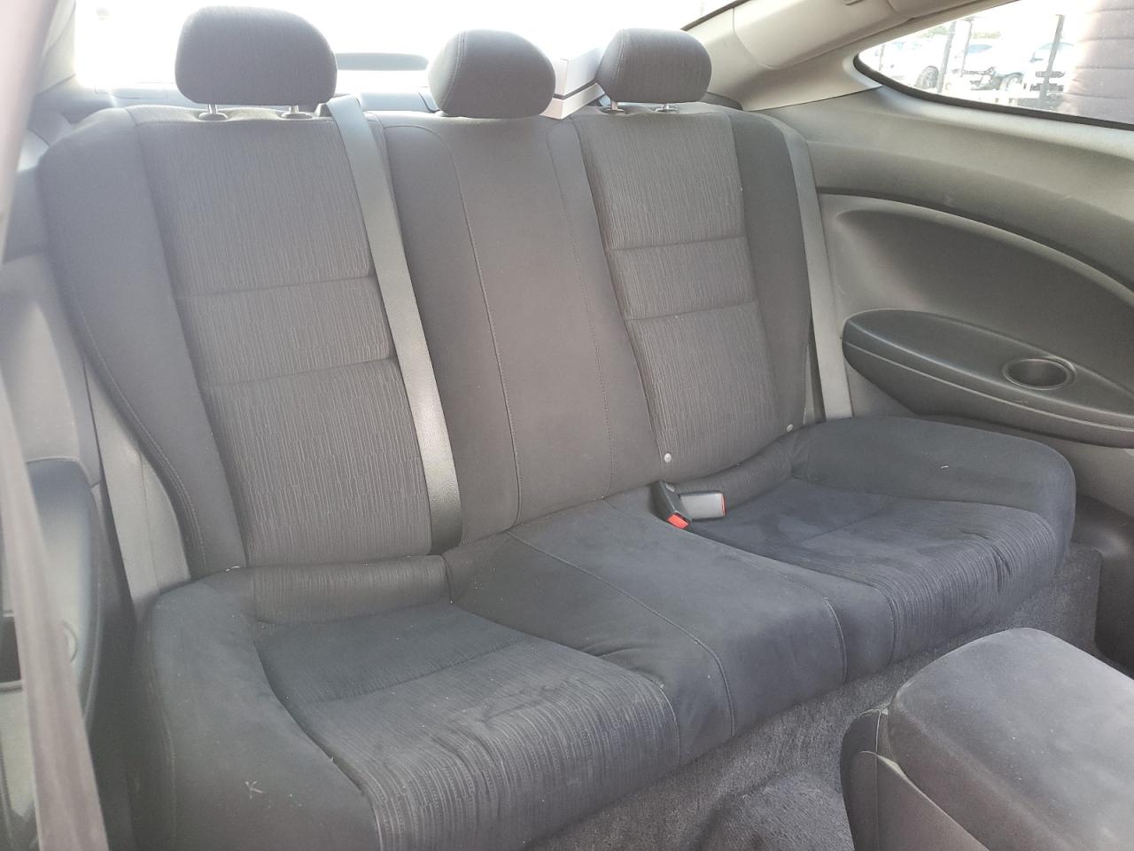 2012 Honda Accord - Image 11