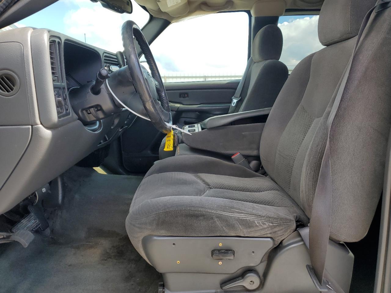 2005 Chevrolet Silverado - Image 7