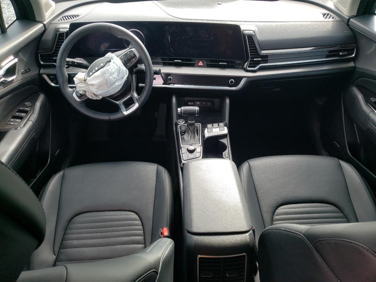 2024 Kia Sportage - Image 8