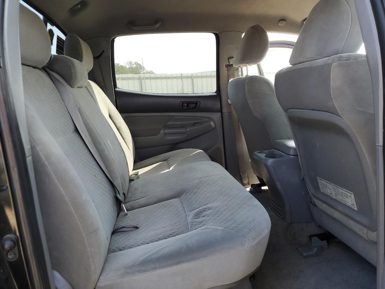 2009 Toyota Tacoma - Image 10