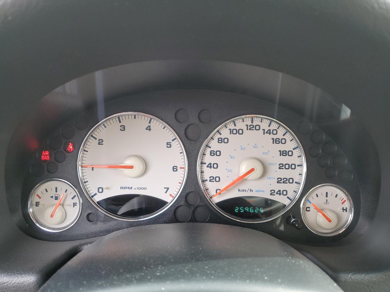 2002 Jeep Liberty (North America) - Image 9