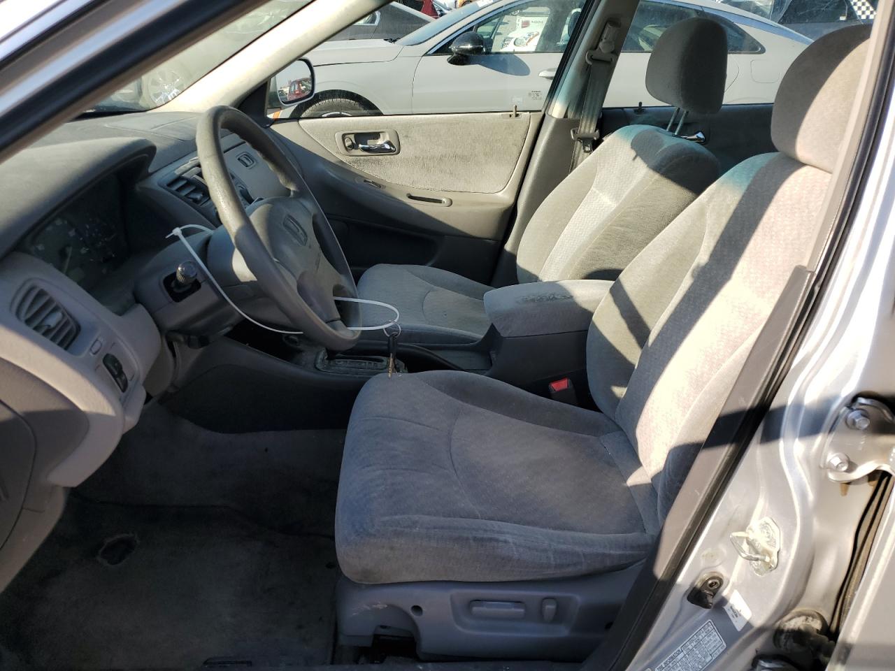 2001 Honda Accord - Image 7