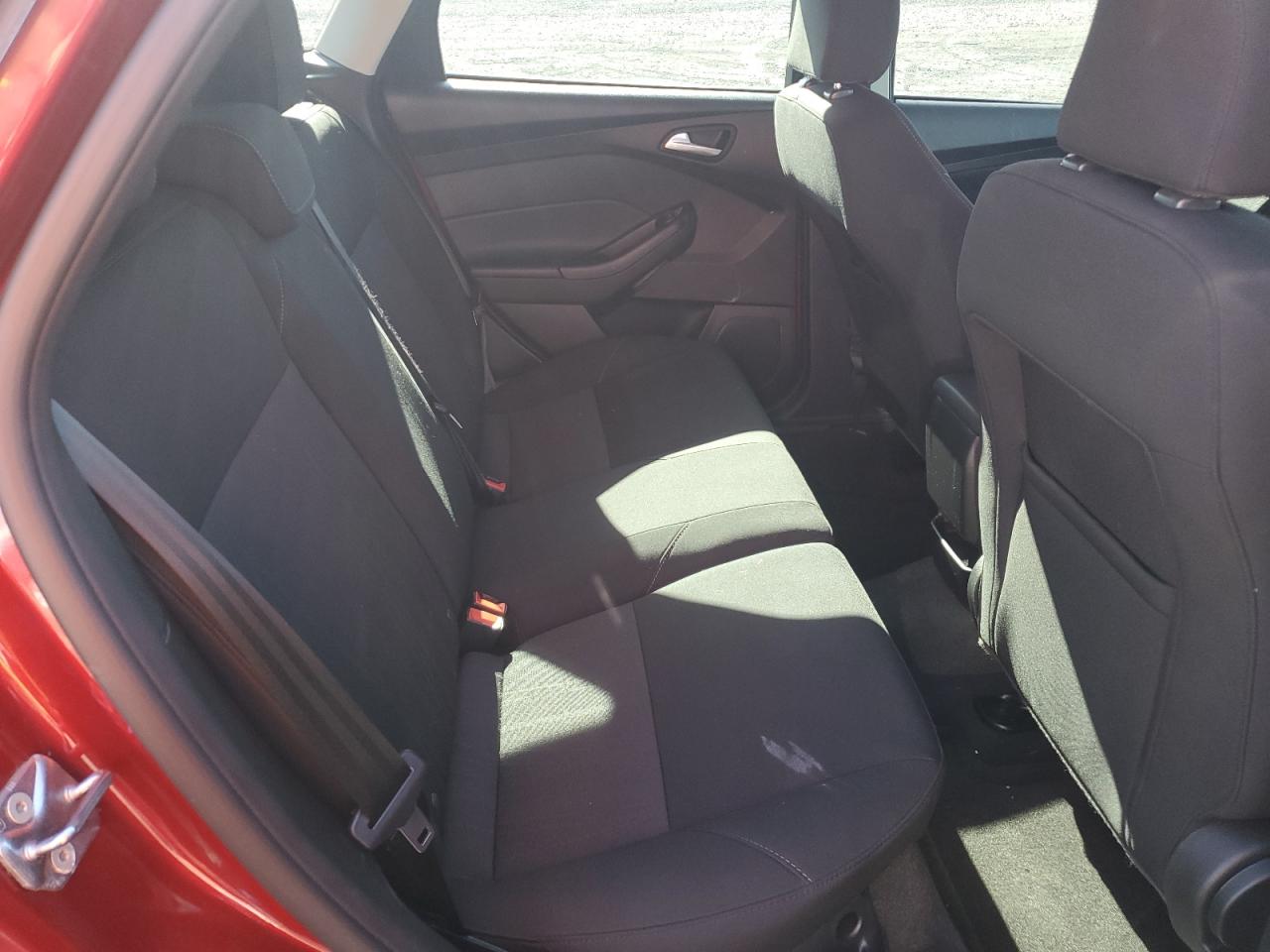 2015 Ford Focus - Image 11