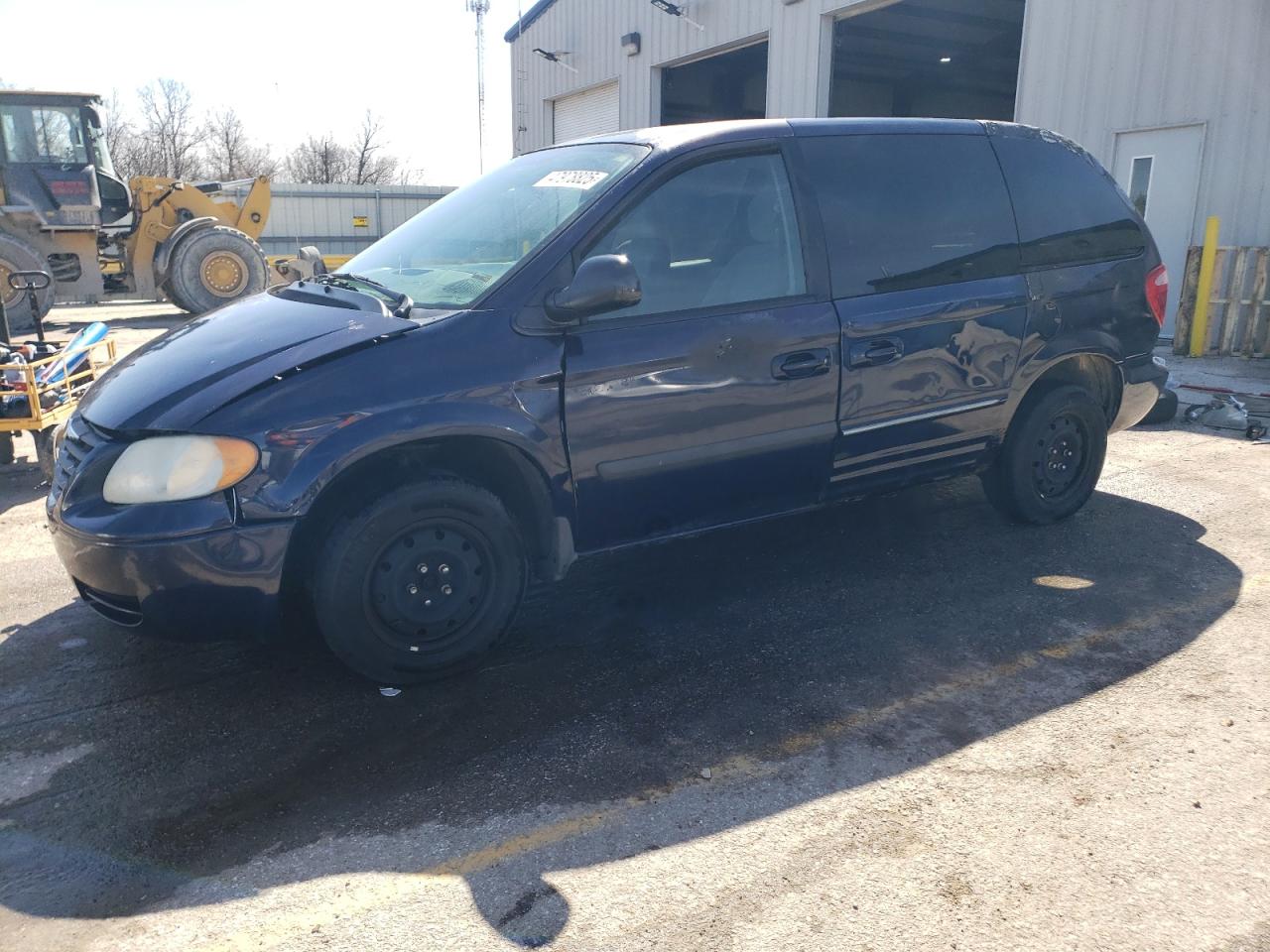 2006 Chrysler Town & Country - Image 1