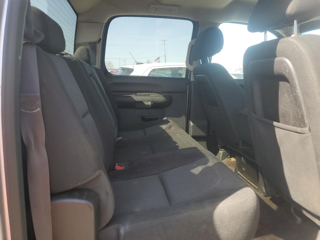 2013 Chevrolet Silverado - Image 10