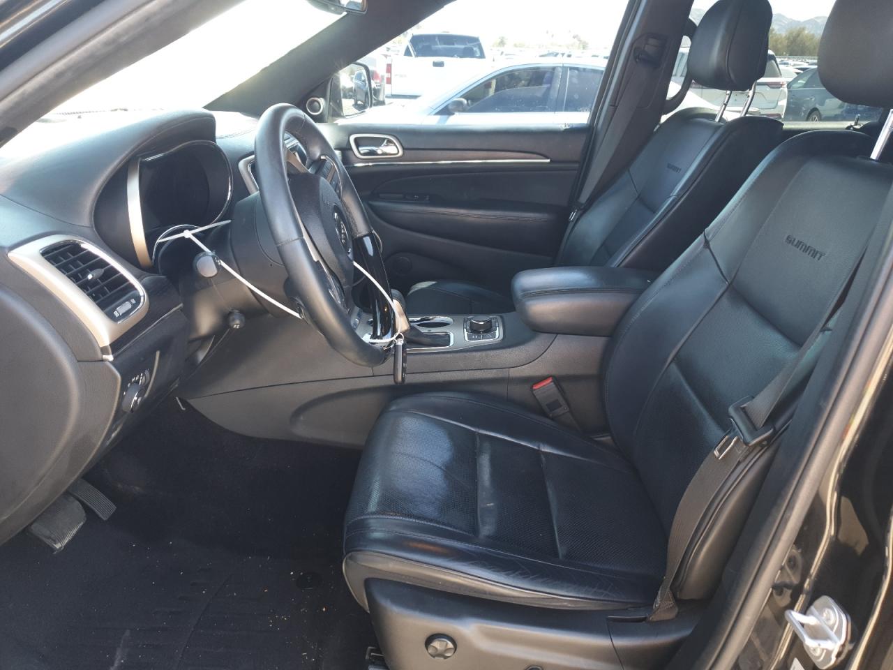 2016 Jeep Grand Cherokee - Image 7