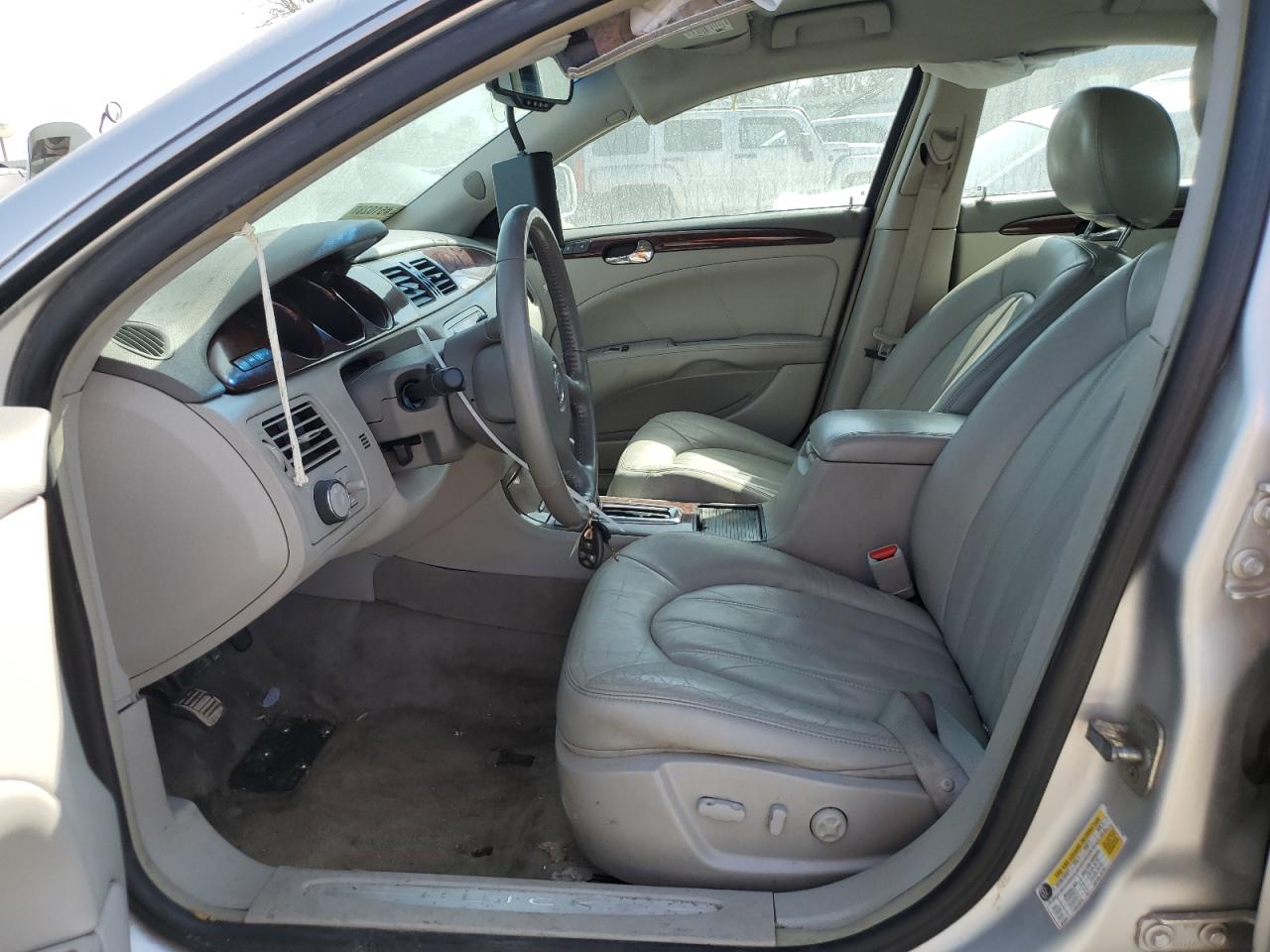 2009 Buick Lucerne - Image 7
