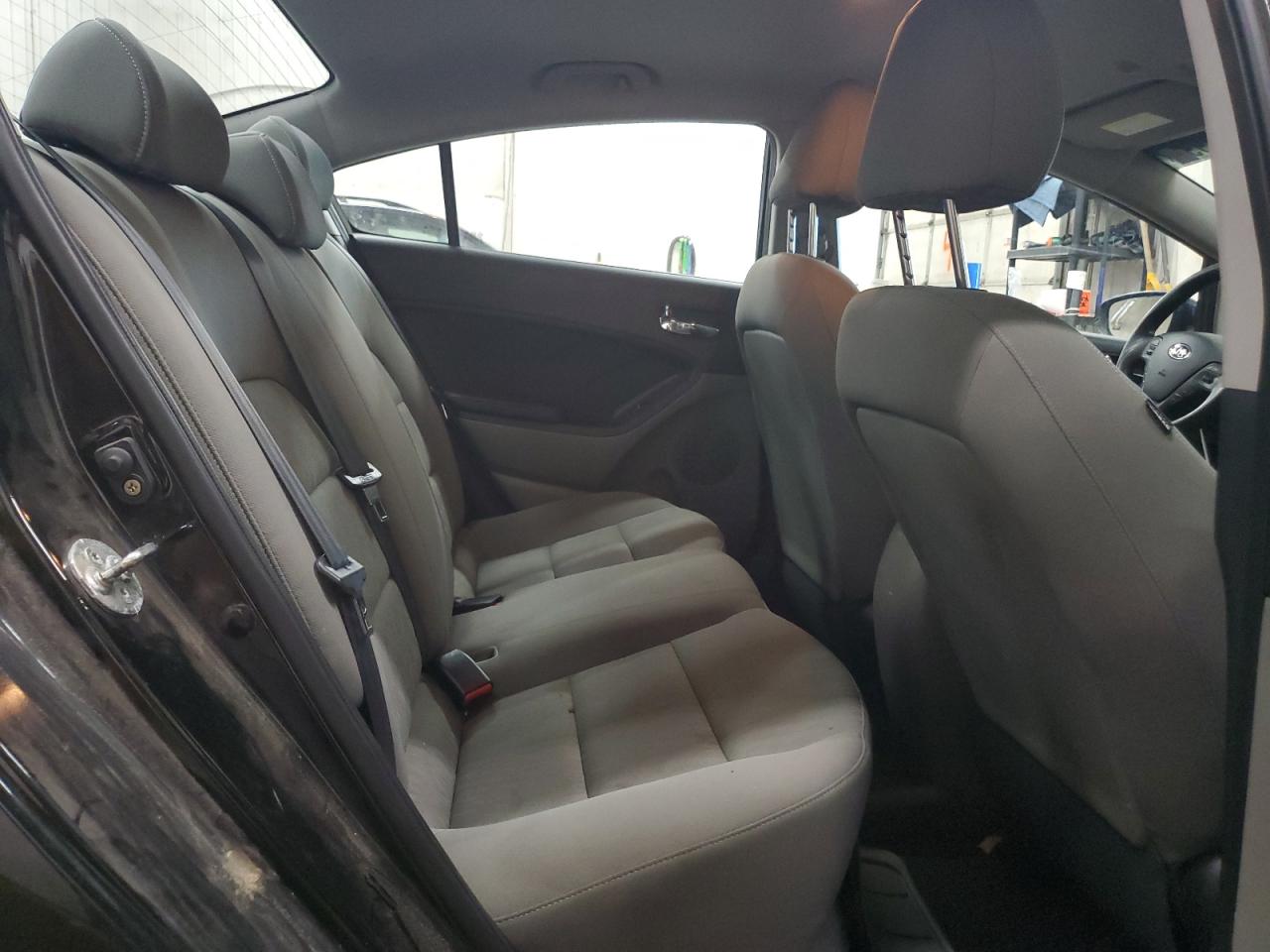 2015 Kia Forte - Image 10