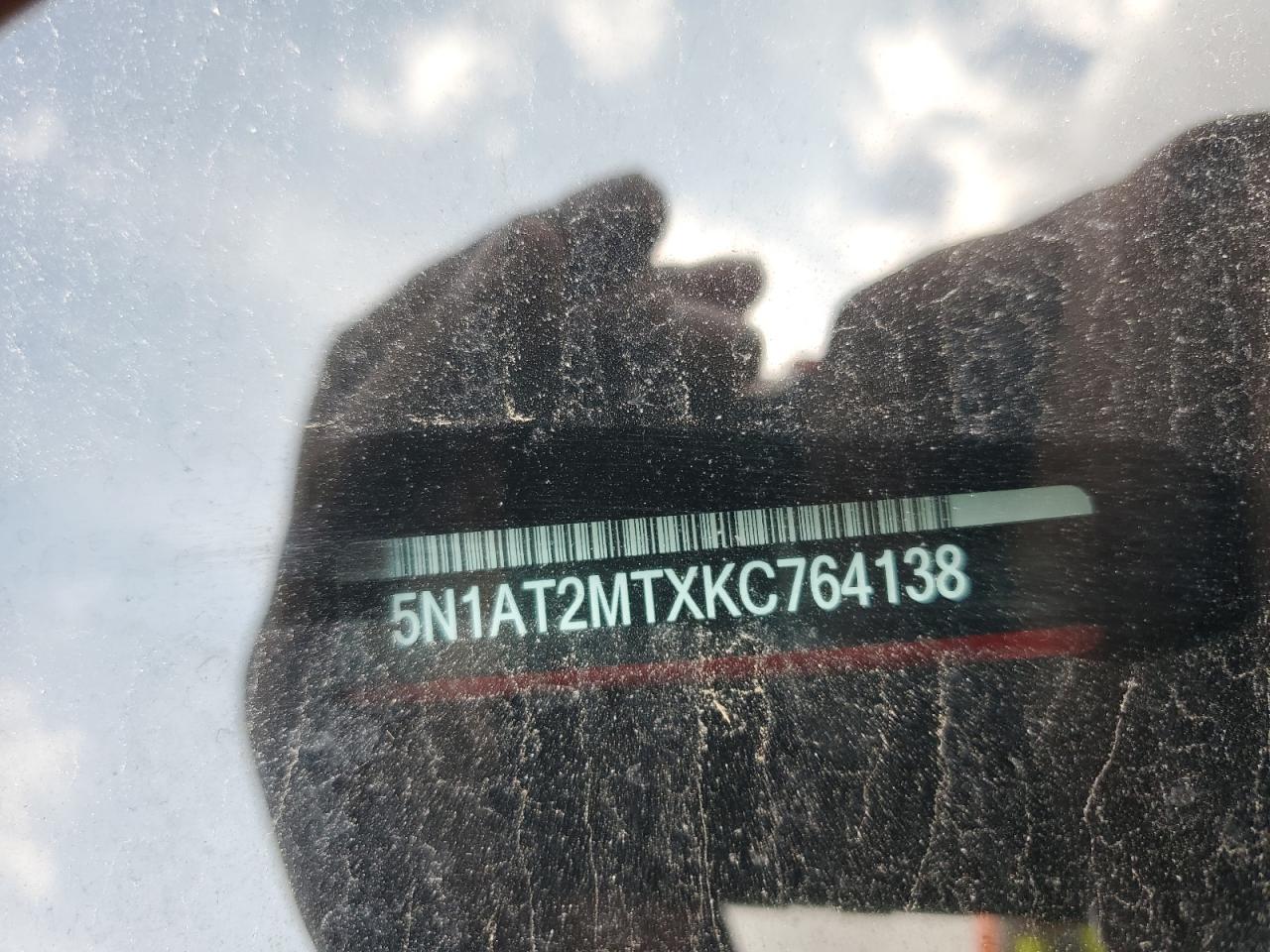 2019 Nissan Rogue - Image 12