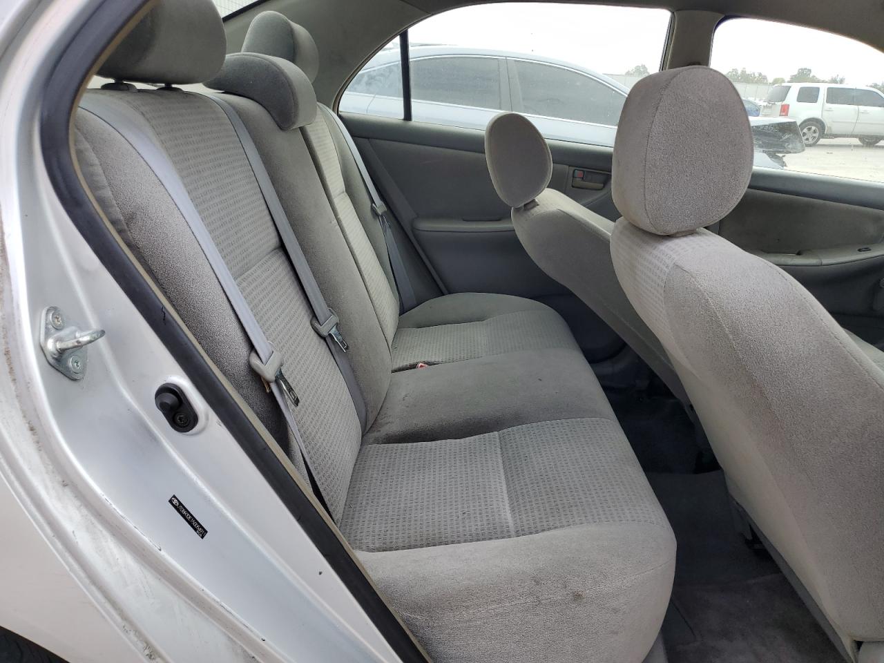 2005 Toyota Corolla - Image 10