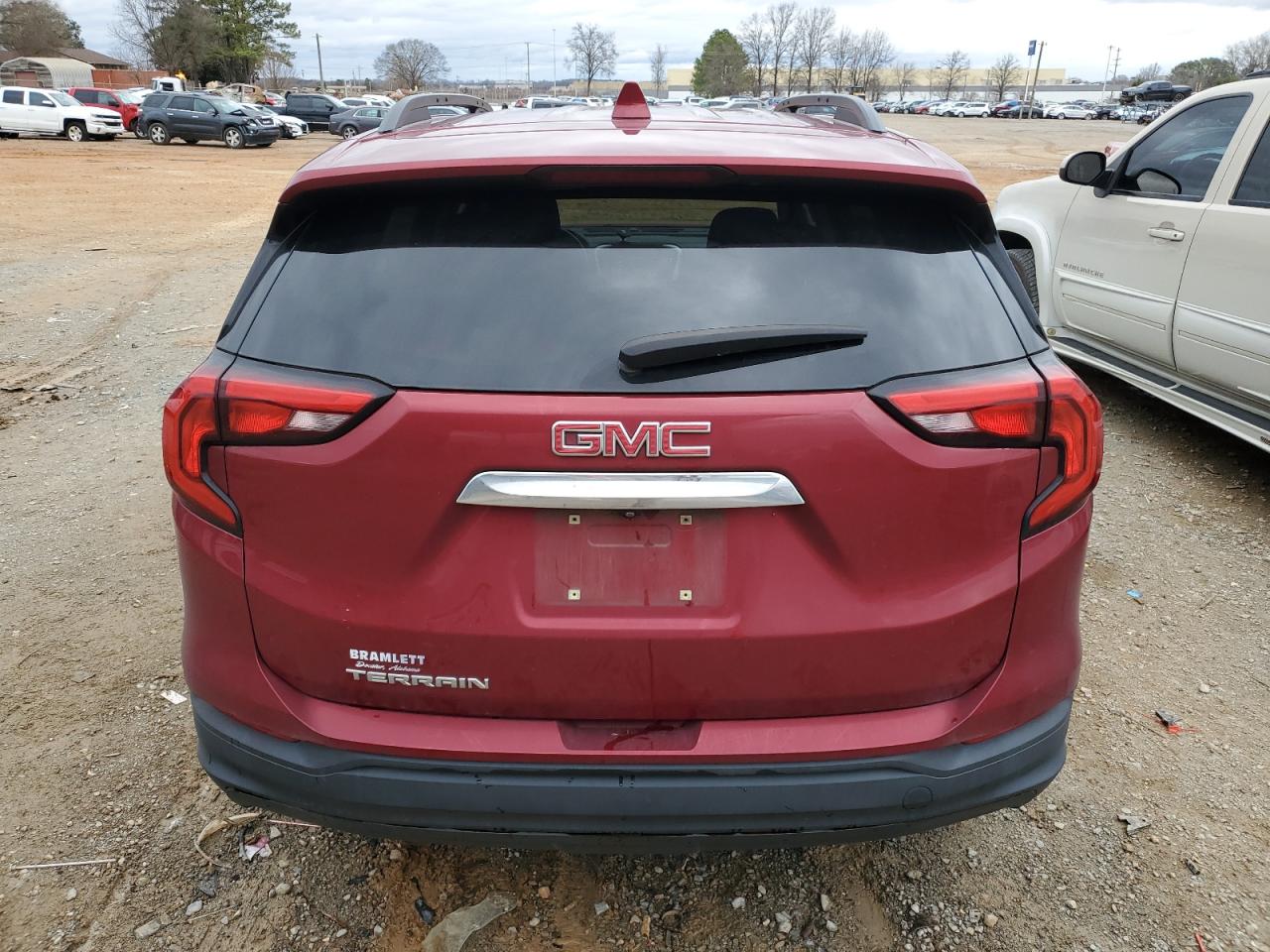2020 GMC Terrain - Image 6