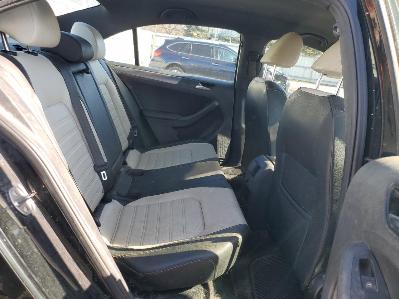 2016 Volkswagen Jetta - Image 10