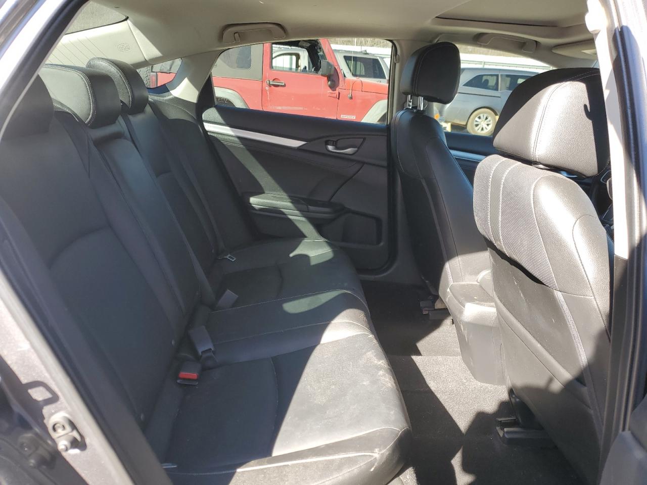 2018 Honda Civic - Image 10