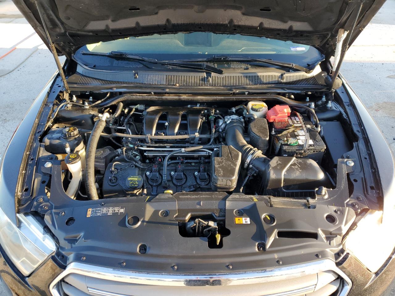 2014 Ford Taurus - Image 11