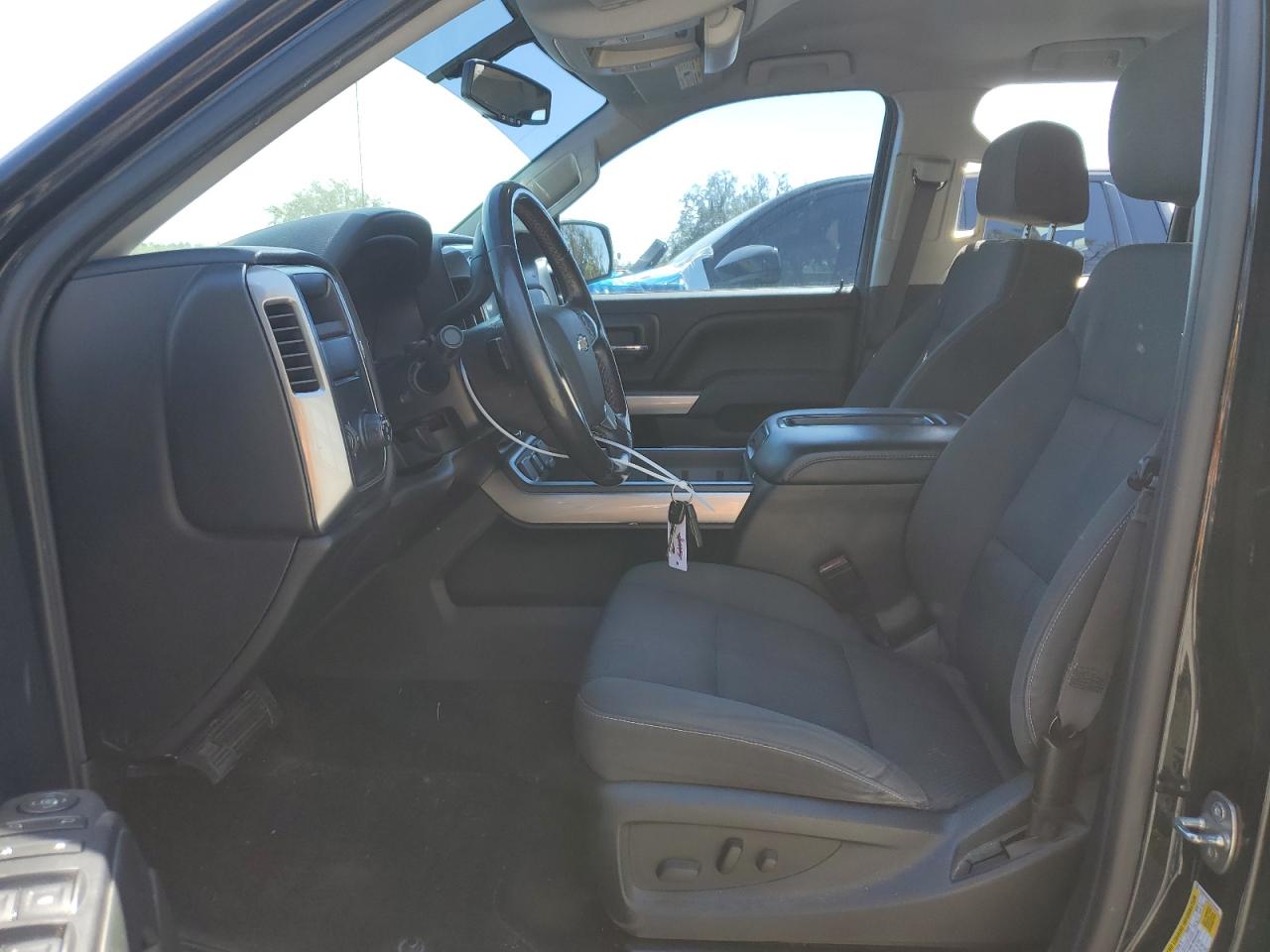 2015 Chevrolet Silverado - Image 7