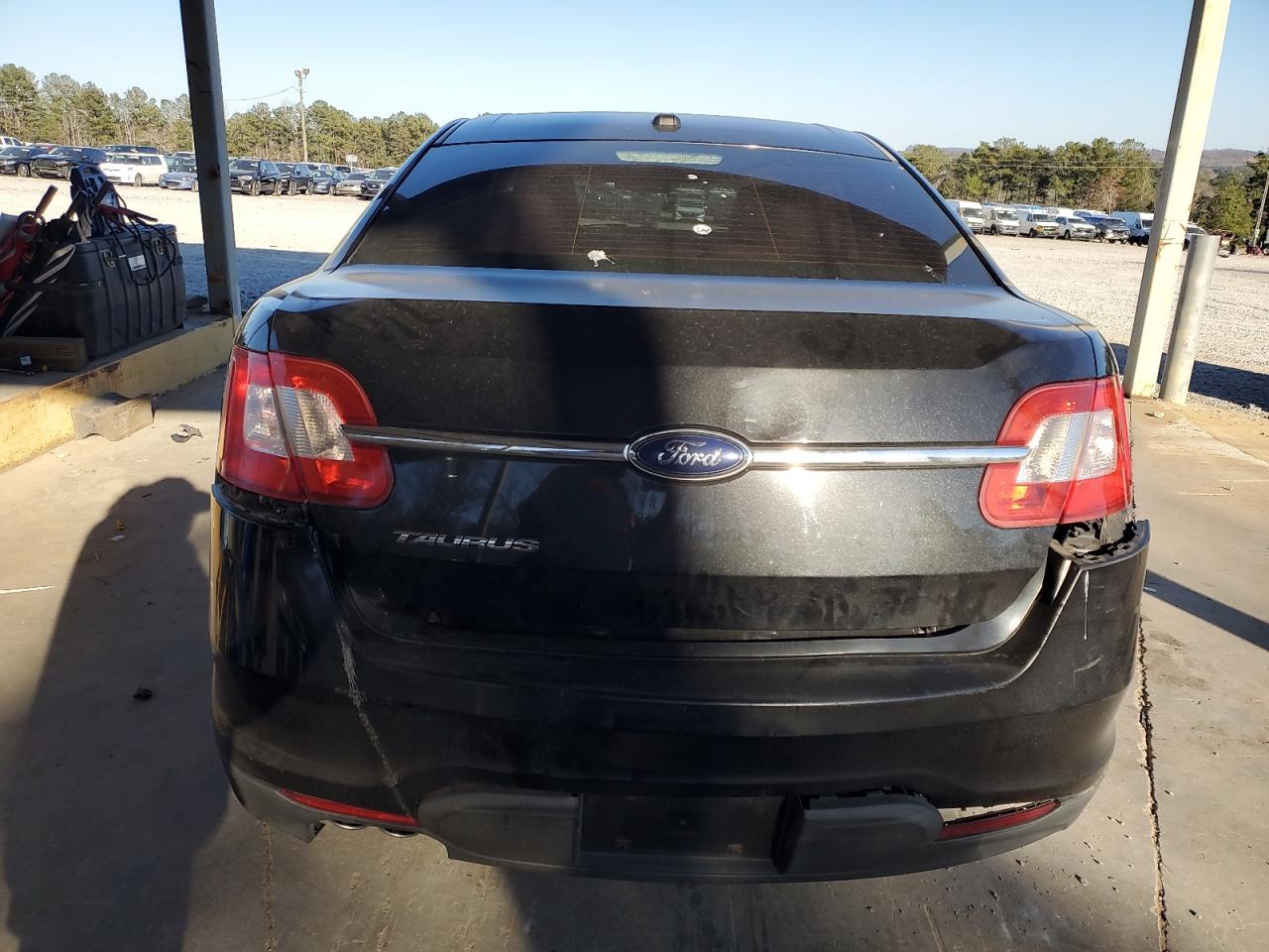 2010 Ford Taurus - Image 6