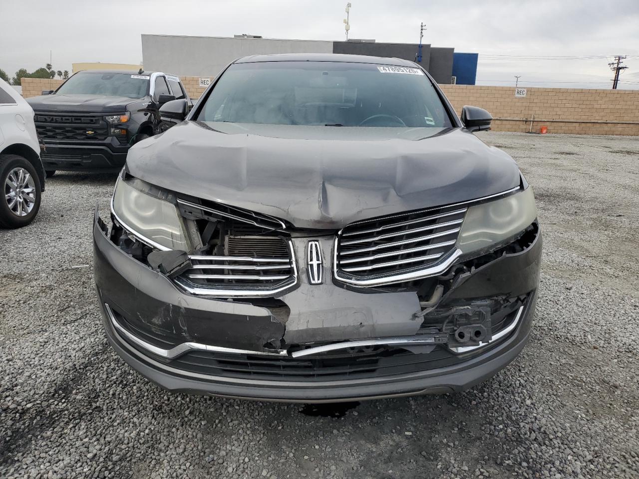 2018 Lincoln MKX - Image 5