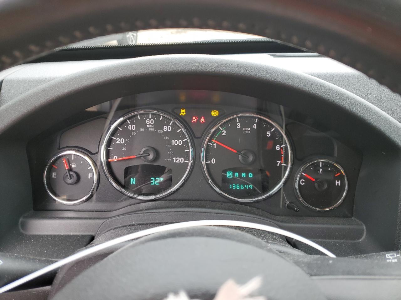 2012 Jeep Liberty (North America) - Image 9