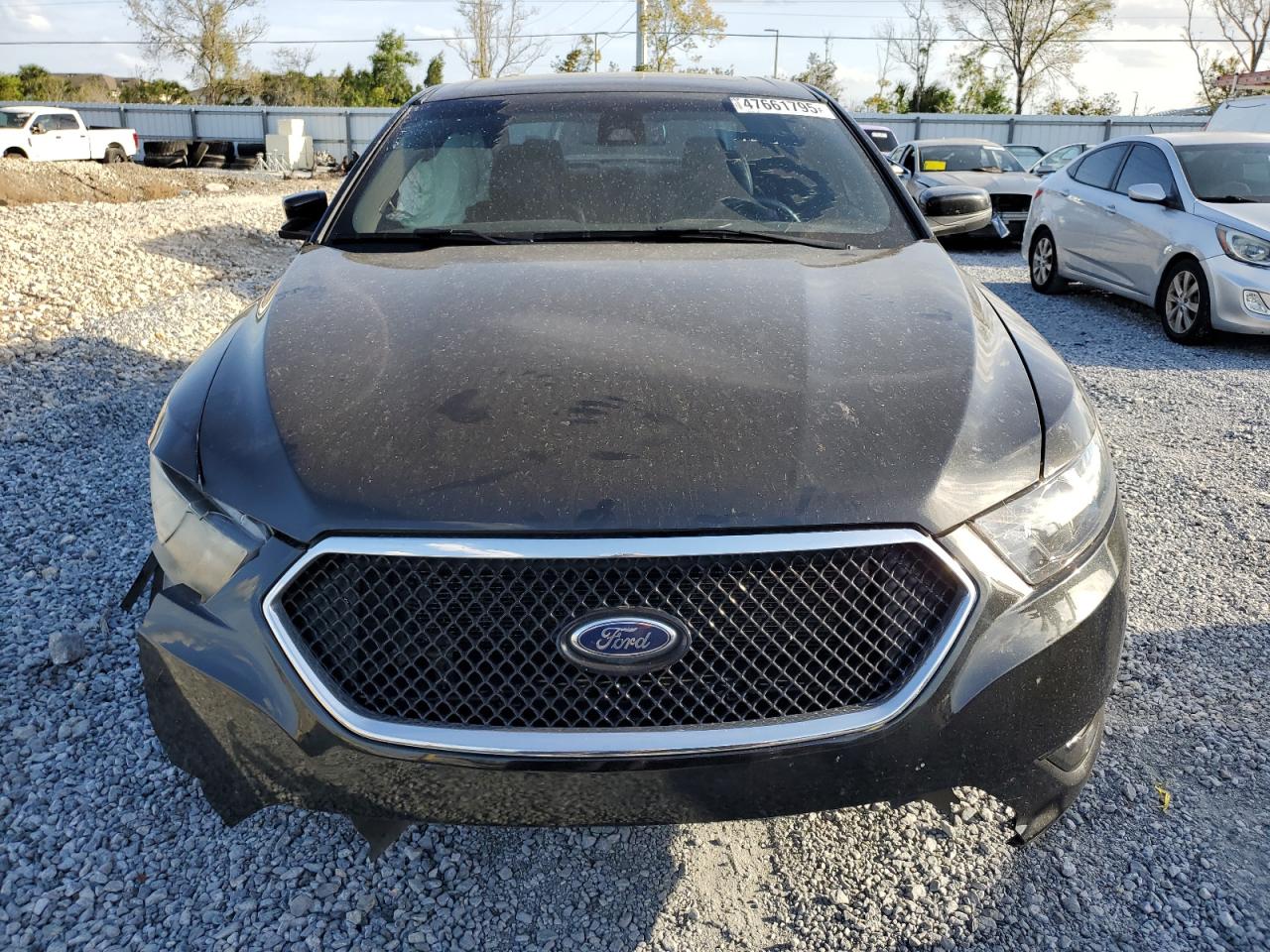 2015 Ford Taurus - Image 5