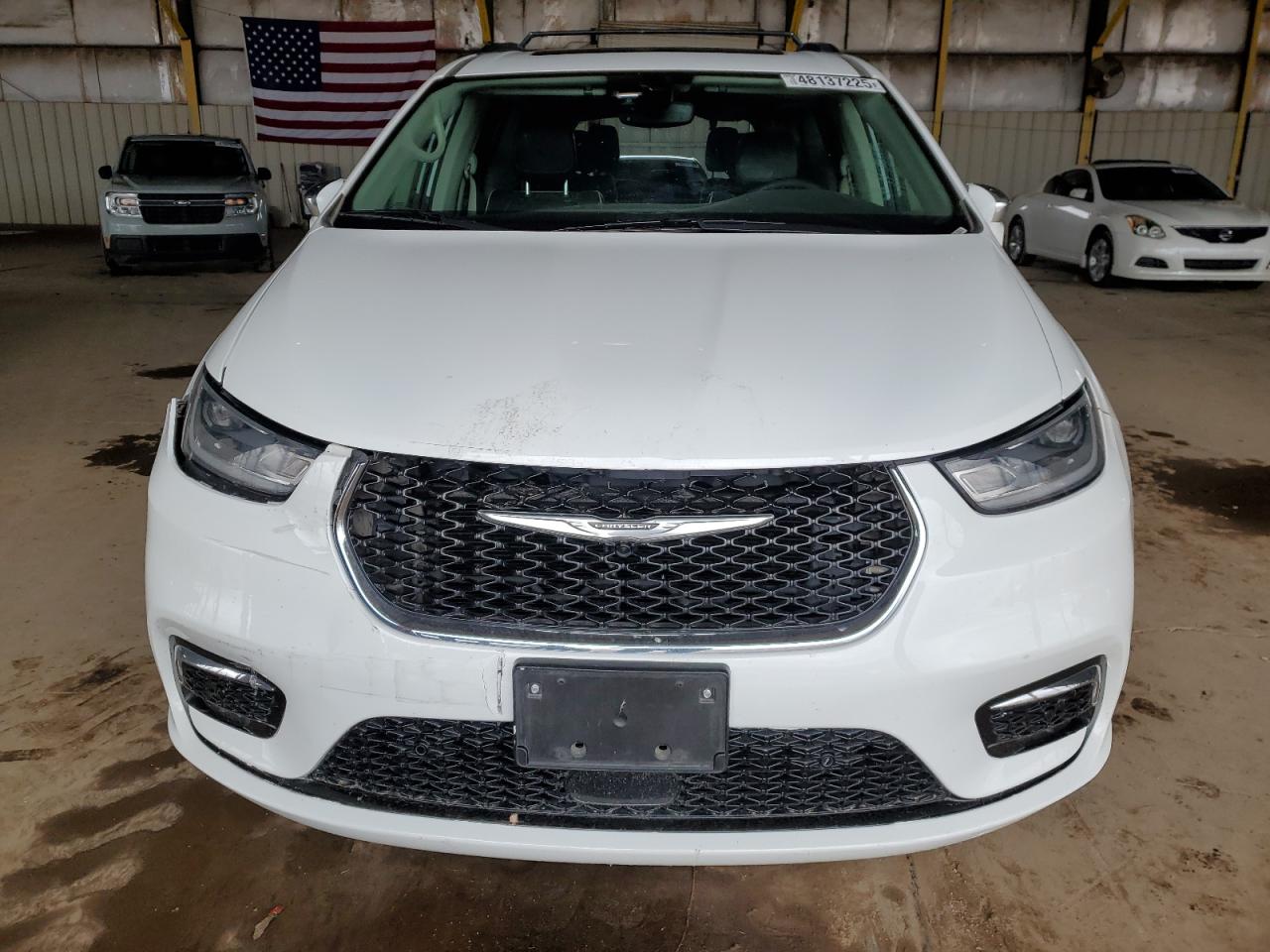 2022 Chrysler Pacifica - Image 5