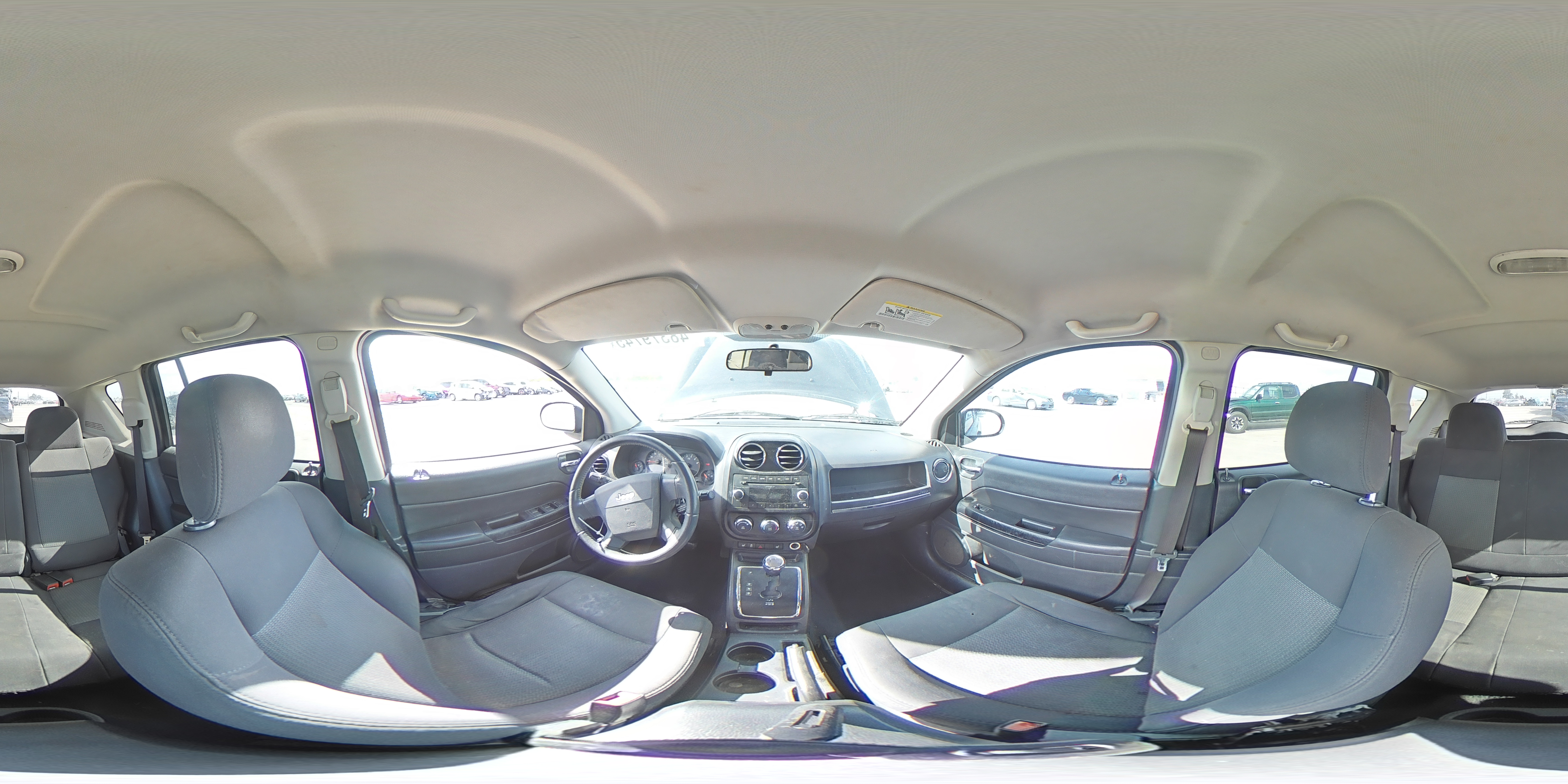2010 Jeep Compass - Image 13