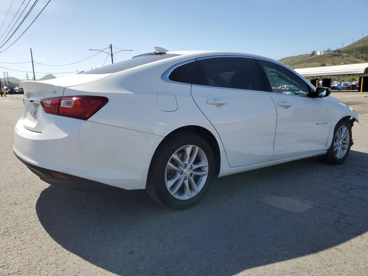 2018 Chevrolet Malibu - Image 3