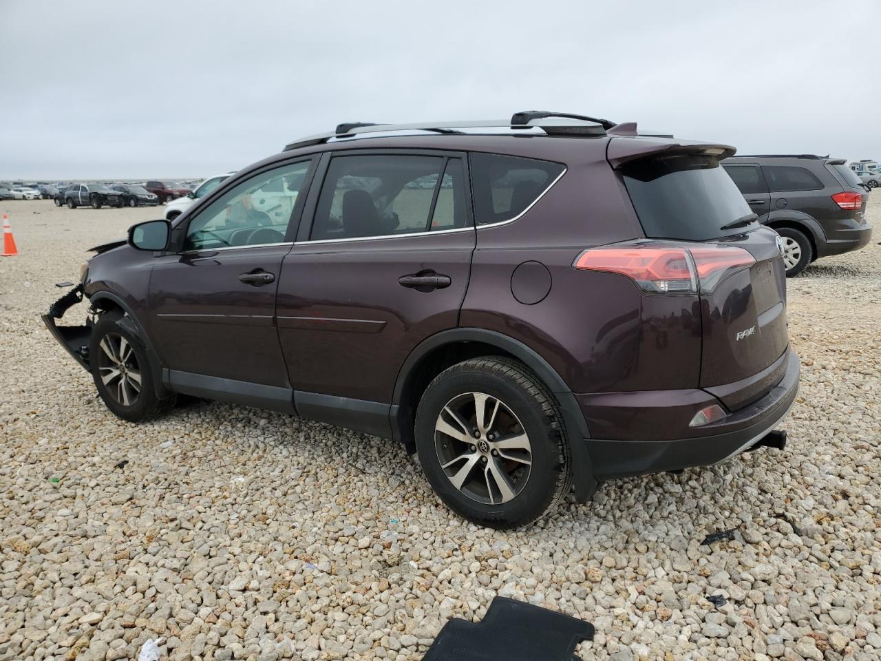 2018 Toyota RAV 4 - Image 2