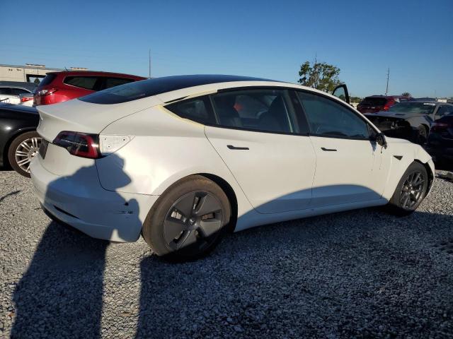  TESLA MODEL 3 2023 Белый