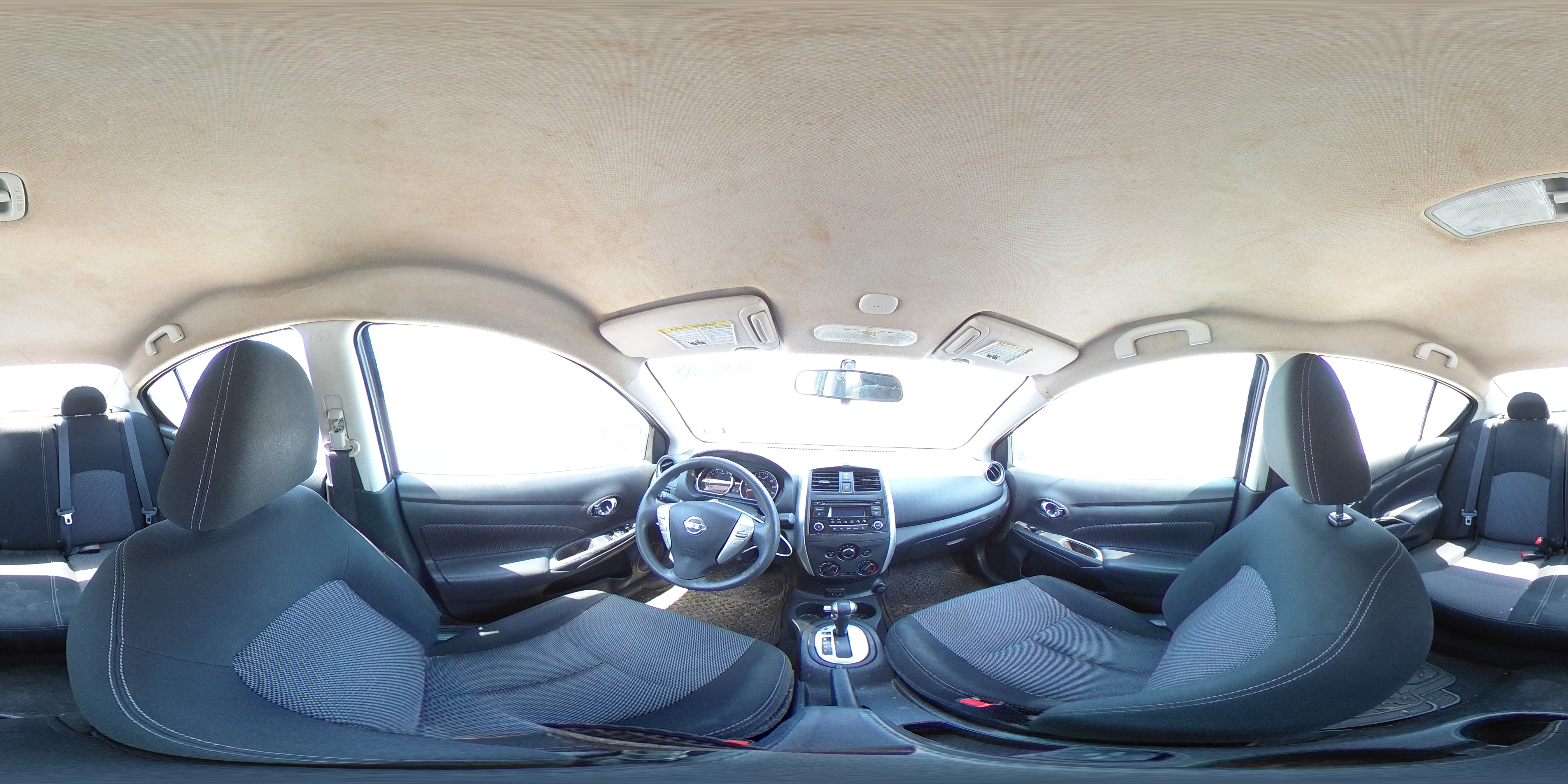 2017 Nissan Versa - Image 12